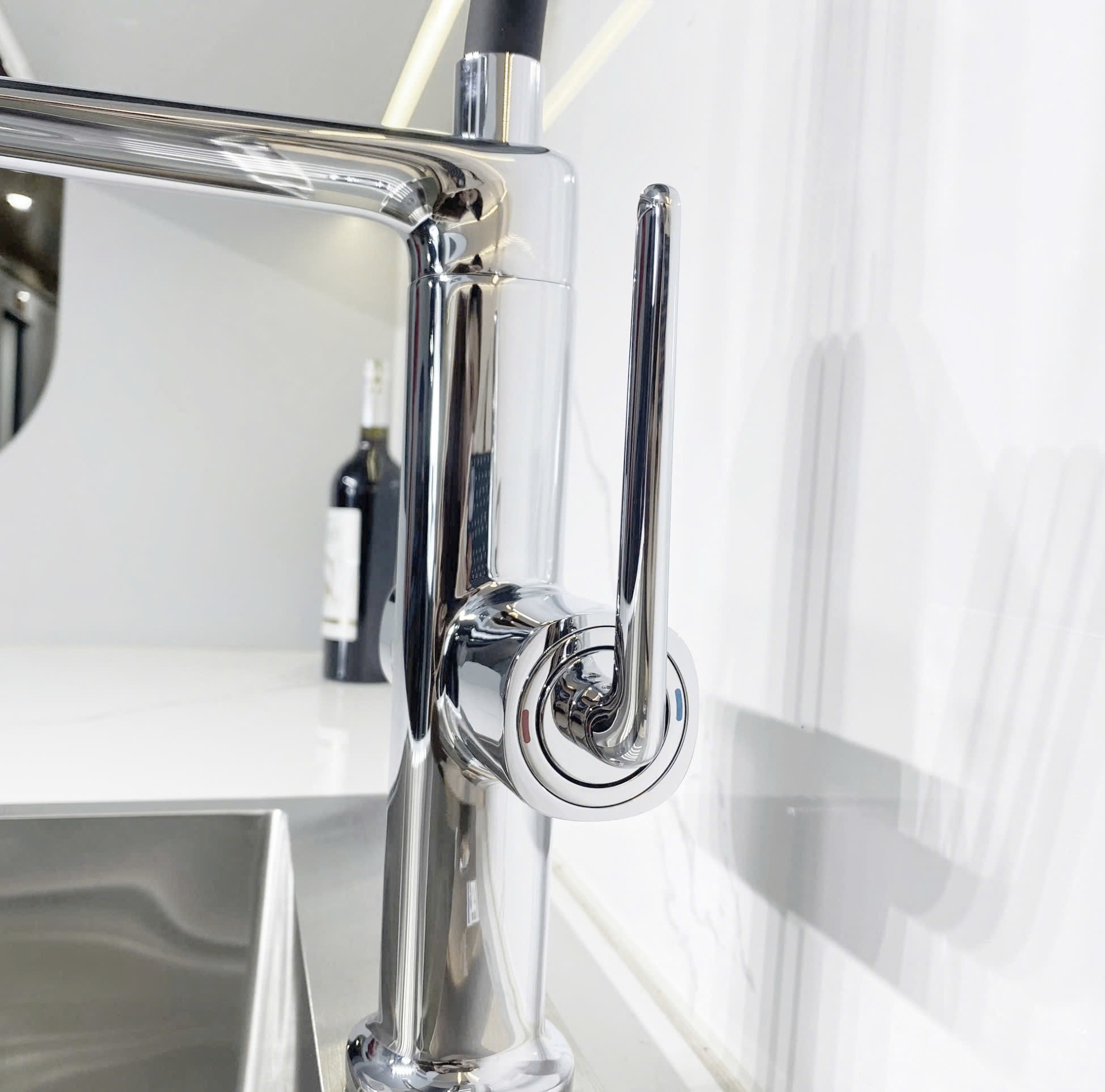 Vòi rửa bát ống mềm VRB_DLL1A