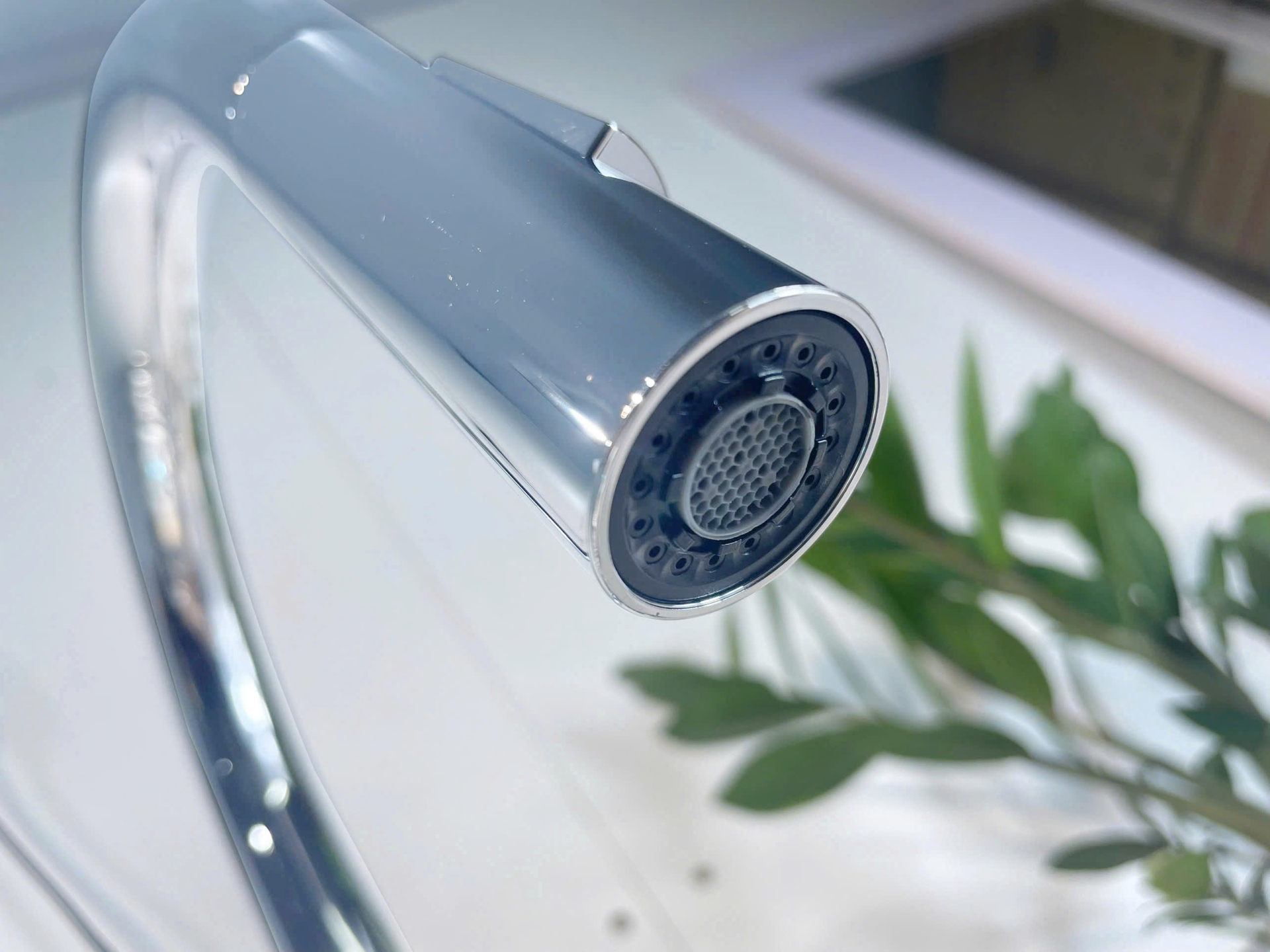 Vòi rửa bát dây rút đồng Hubscher VRB_DL17