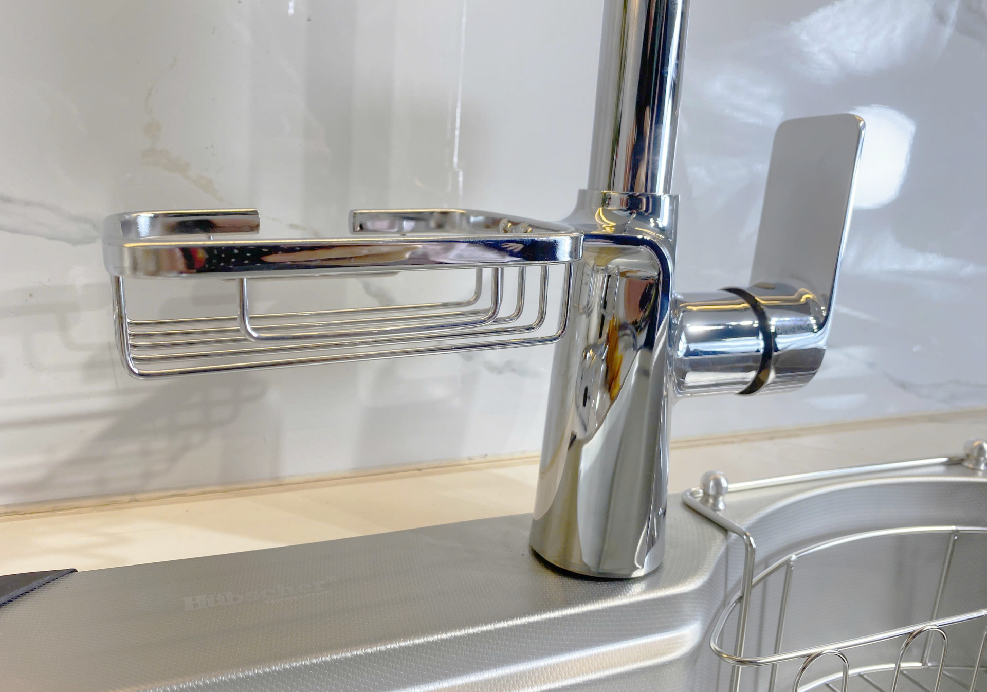 Vòi rửa bát dây rút đồng Hubscher VRB_DL17